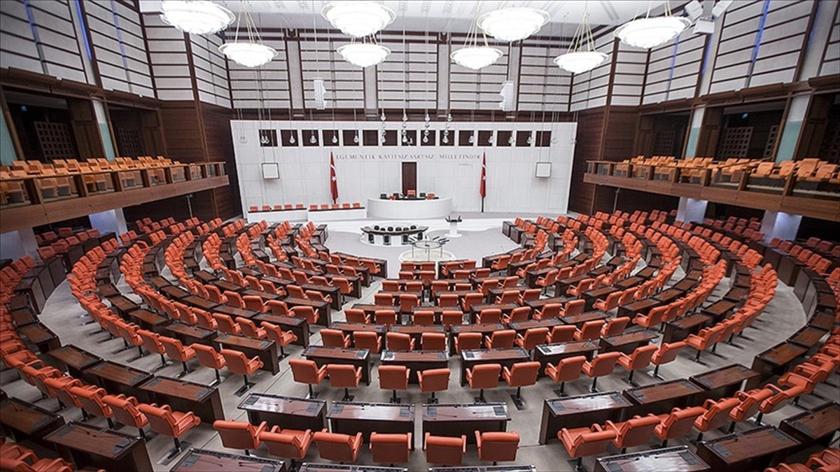 TBMM Başkanı Numan Kurtulmuş'un girişimiyle başlatılan Kağıtsız Parlamento Projesi ile