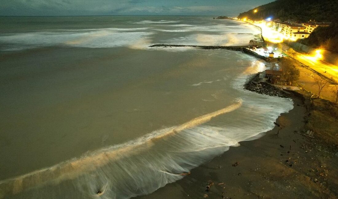 Marmara, Batı Karadeniz ve Kuzey Ege için fırtına, Kıyı Ege