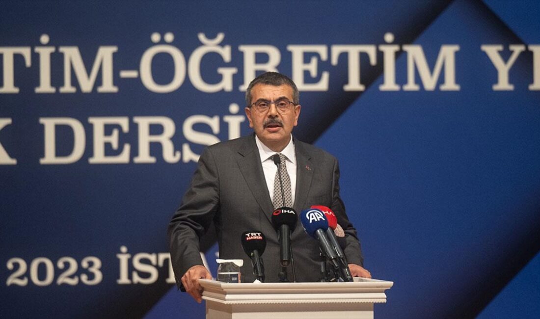 İSTANBUL (AA) – İstanbul Üniversitesi Fen-Edebiyat Fakültesi Ord. Prof. Cemil