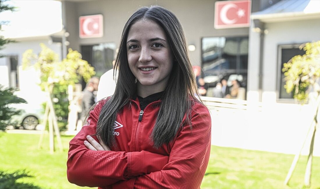 Meksika'da düzenlenen Dünya Gençler Halter Şampiyonası'nın ilk gününde milli sporcu