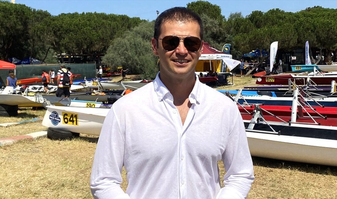 Türkiye Kürek Federasyonu Başkanı Erhan Ertürk, milli sporcuların 2023 yılında