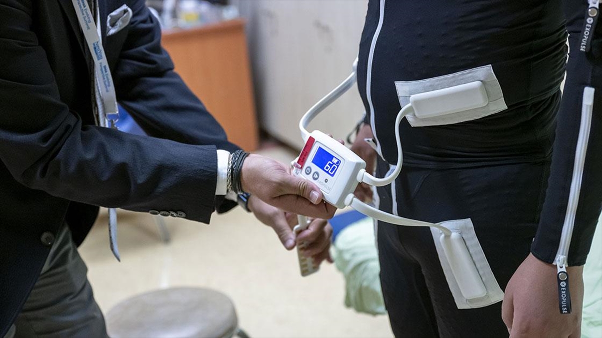 Hacettepe Üniversitesi Fizik Tedavi ve Rehabilitasyon Fakültesinde klinik çalışmaları yürütülen