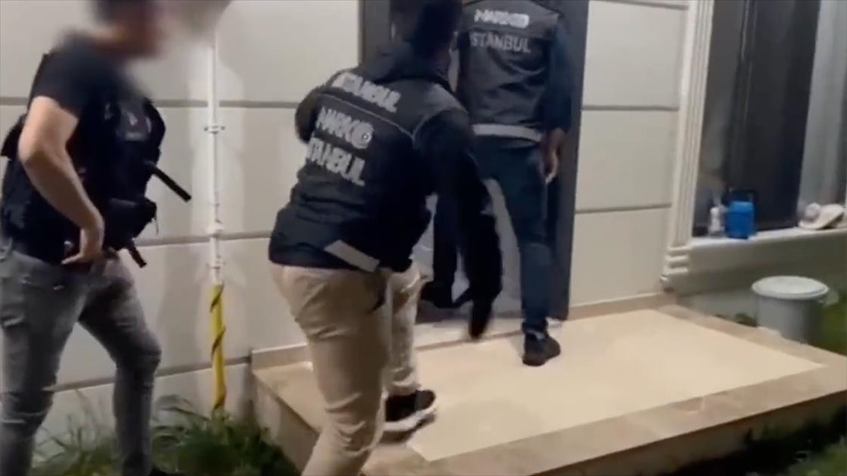 ANKARA (AA) – Yerlikaya, sosyal medya hesabından yaptığı paylaşımda, uyuşturucu