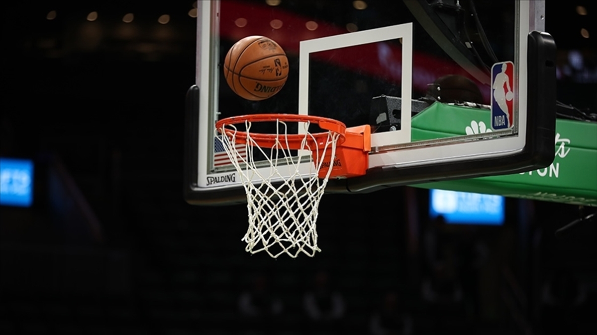 Amerikan Basketbol Ligi'nde (NBA) Houston Rockets, milli oyuncu Alperen Şengün'ün