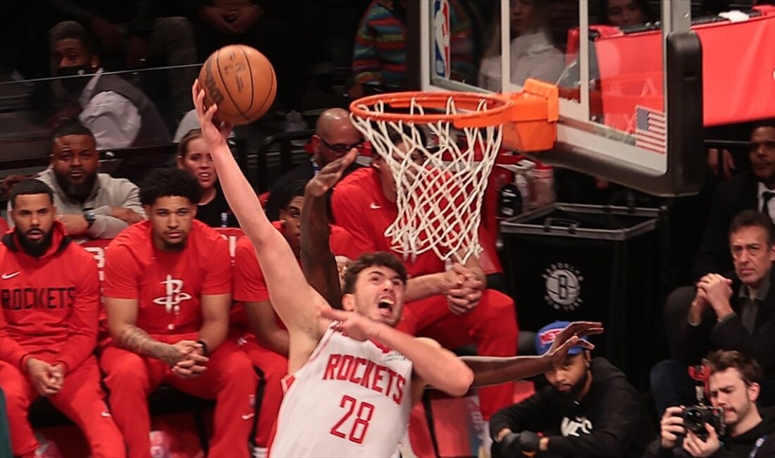 Amerikan Basketbol Ligi'nde (NBA) Los Angeles Lakers, sahasında Houston Rockets'ı