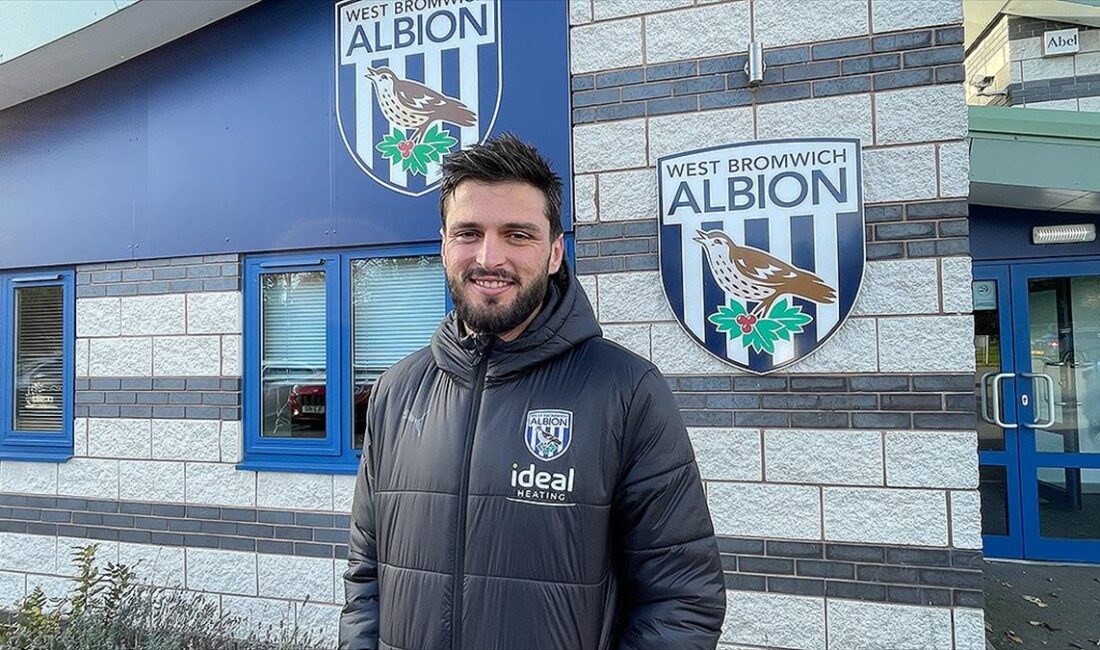 İngiltere Championship ekiplerinden West Bromwich Albion'da forma giyen Okay Yokuşlu,