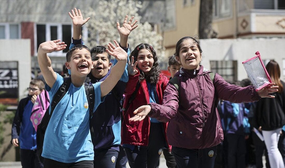 Milli Eğitim Bakanlığına (MEB) bağlı ilk ve ortaöğretim kurumlarındaki yaklaşık