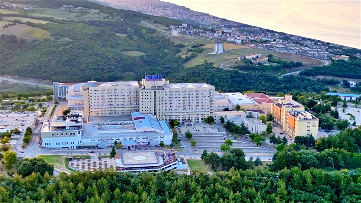 Karadeniz Bölgesi'nde canlıdan canlıya böbrek ve karaciğer nakli yapabilen tek