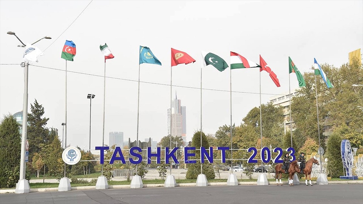 Ekonomik İşbirliği Teşkilatı (EİT) 16. Zirve Toplantısı yarın Özbekistan'ın başkenti