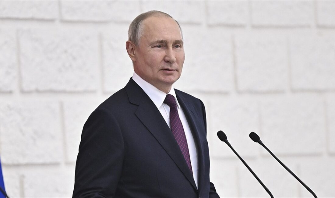 Rusya Devlet Başkanı Vladimir Putin'in, ülkesine yeni ithalat yaptırımları uygulamak