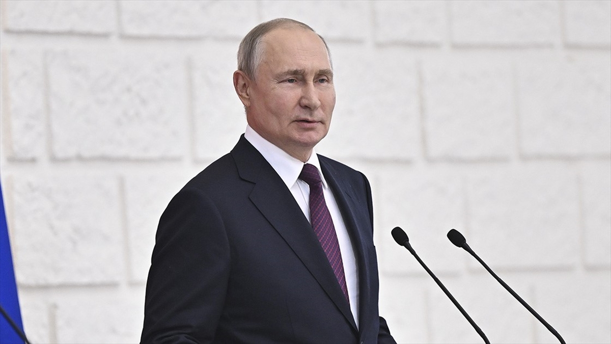 Rusya Devlet Başkanı Vladimir Putin'in, ülkesine yeni ithalat yaptırımları uygulamak