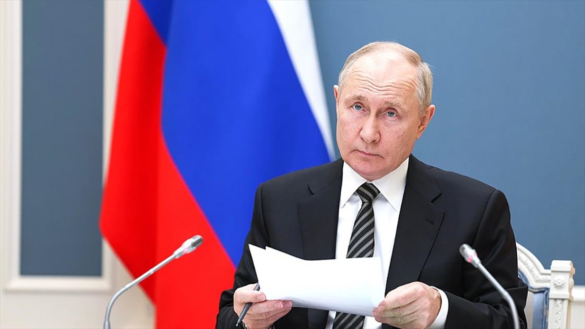 Rusya Devlet Başkanı Vladimir Putin, Gazze'de mahsur kalan vatandaşlarına yardımcı