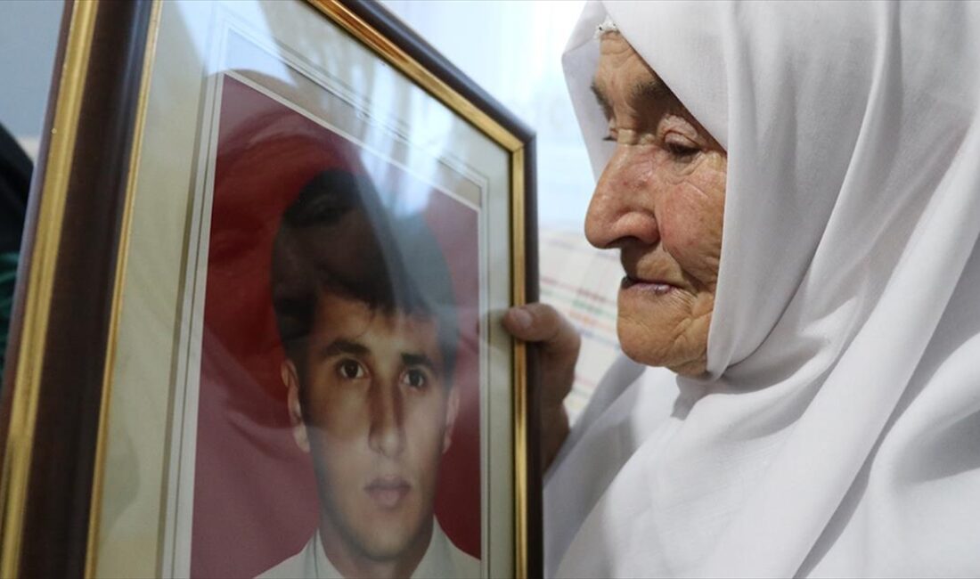 Diyarbakır'ın Bismil ilçesine bağlı Babahaki köyündeki evlerinde 1993 yılında terör