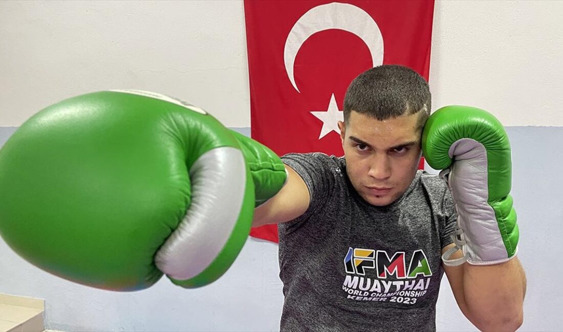 KAYSERİ (AA) – Hiperaktifliğiyle beden eğitimi &ouml;ğretmeni ve aynı zamanda