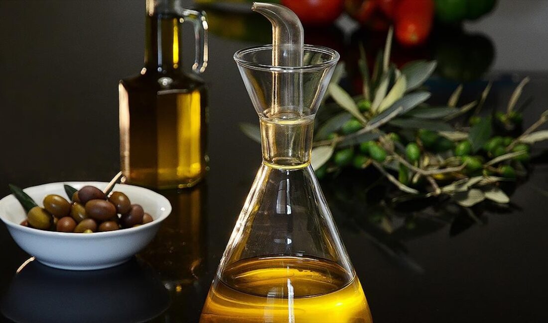 Sürek, piyasada işlem gören 5 asit rafinajlık zeytinyağı fiyatının kilogram