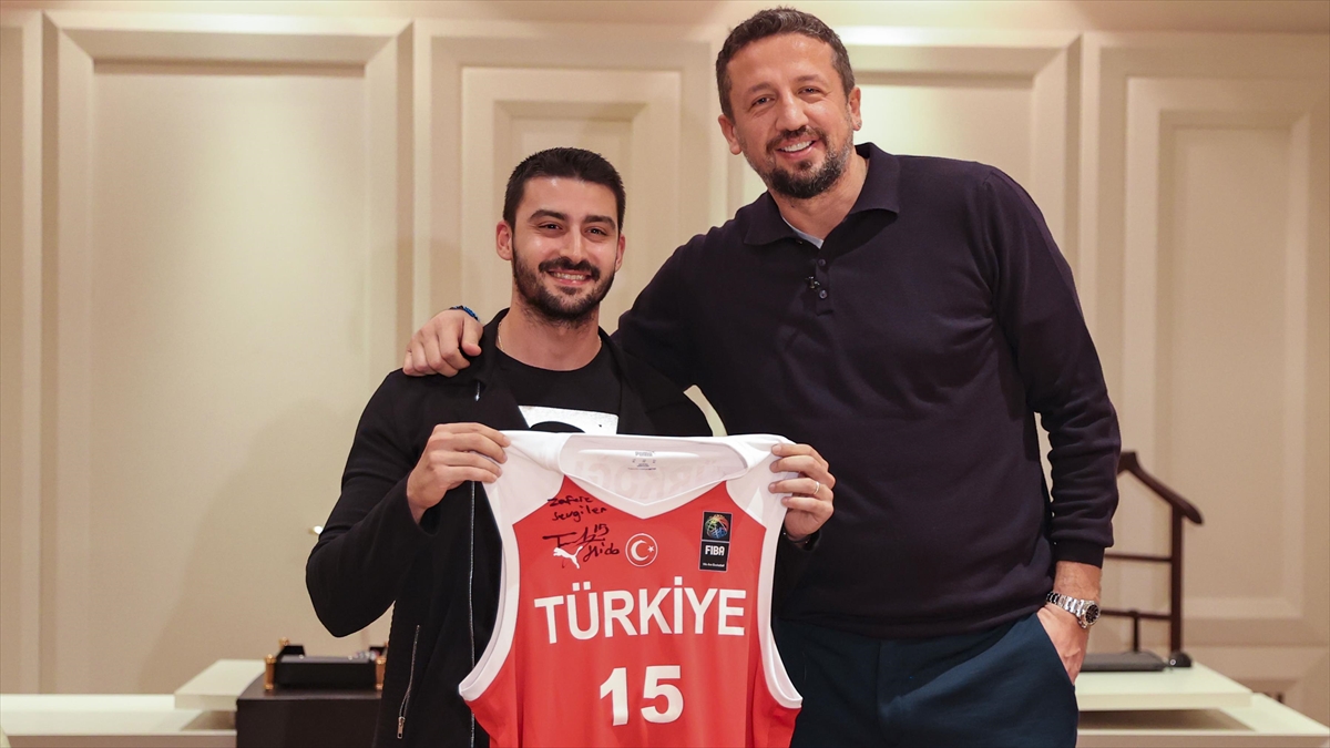 Türkoğlu, "Ekip arkadaşlarımız bu mektubu bana söylediğinde hem şok oldum