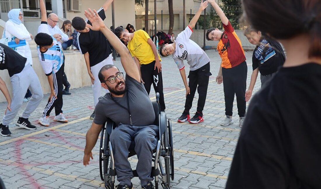 Adana'da para masa tenisindeki başarısıyla milli takıma yükselen 24 yaşındaki