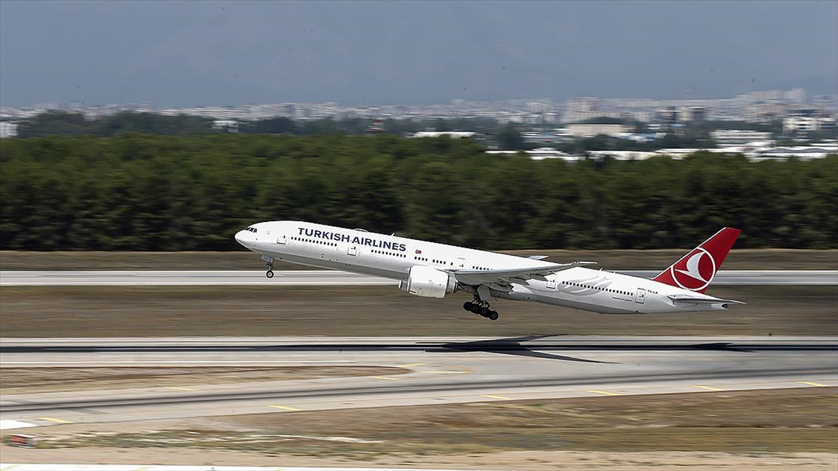 Türk Hava Yolları (THY), Airbus firması ile 2026-2036 yılları arasında