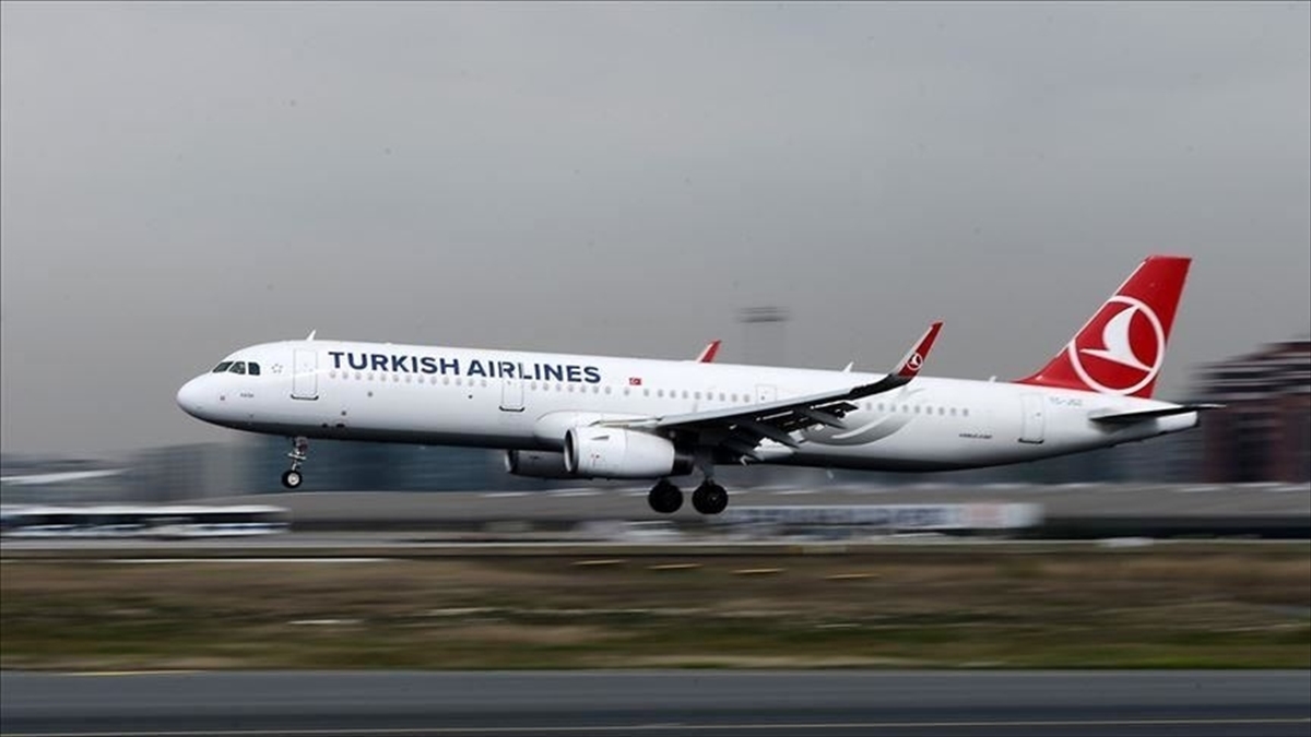 Türk Hava Yolları (THY) yarın İstanbul'da beklenen olumsuz hava koşulları