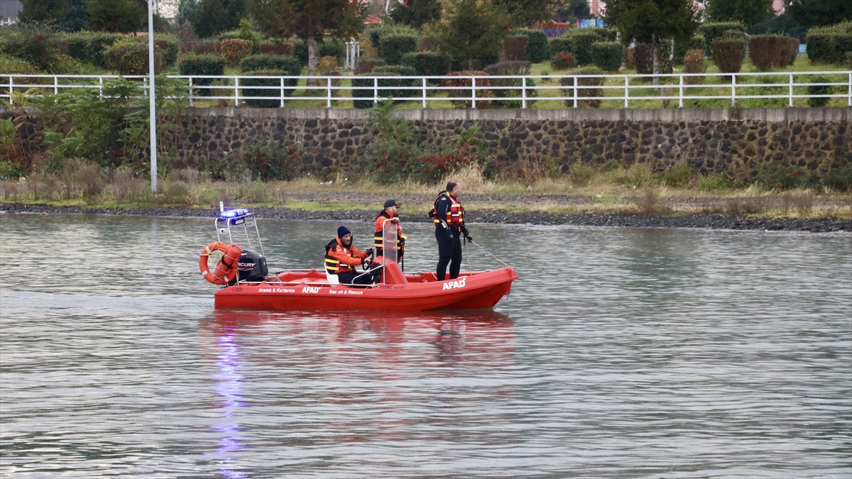 TRABZON (AA) – Trabzon’un Karadeniz kıyısındaki il&ccedil;esi Beşikd&uuml;z&uuml;’nde, d&ouml;rt g&uuml;n