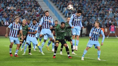 Trendyol Süper Lig'in 12. haftasında Trabzonspor, TÜMOSAN Konyaspor'u 2-1 yendi.