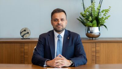 İSTANBUL (AA) – Turkcell Genel Müdürü Ali Taha Koç, genişleyen