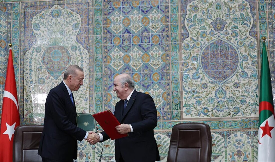 Türkiye ile Cezayir arasında 12 anlaşma imzalandı Cumhurbaşkanı Erdoğan ile Cezayir Cumhurbaşkanı Tebbun, "Türkiye Cumhuriyeti ve Cezayir
