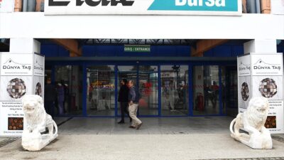 Türkiye fuarcılık sektörünün, Kovid-19 salgınının etkisinde geçen 2021'in ardından geçen