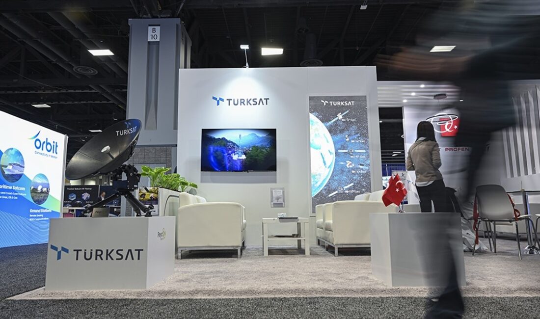 Türksat, Afrika kıtasının teknoloji, telekomünikasyon ve uydu etkinliği olan AfricaCom