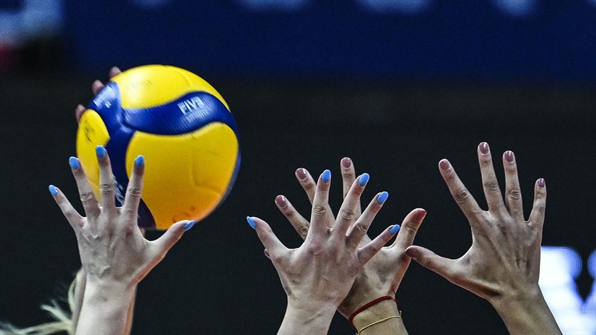 Türkiye'yi voleybolda 2024 Kadınlar CEV Şampiyonlar Ligi ve Challenge Kupası’nda
