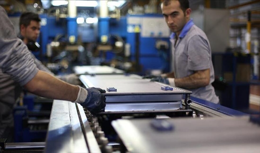 TOBB Türkiye İklimlendirme Meclisi Başkanı Zeki Poyraz, iklimlendirme sektöründeki firmalara