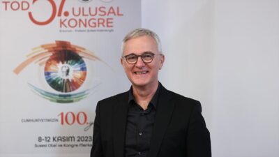 Türk Oftalmoloji Derneği Başkanı Prof. Dr. Ziya Kapran, yapay zekayı