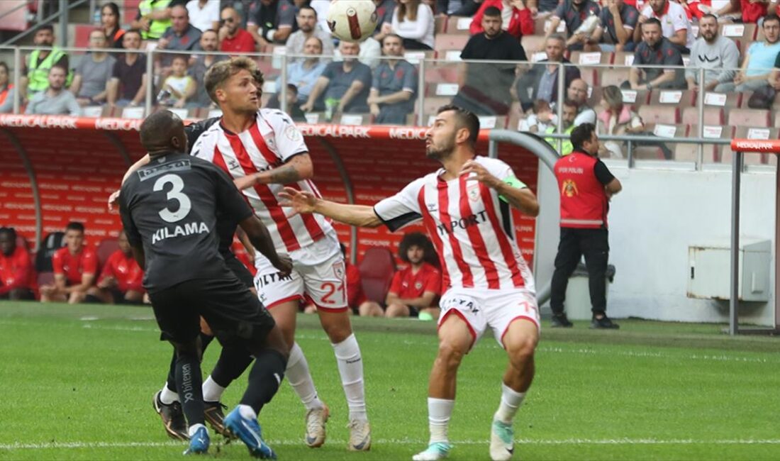 SAMSUN (AA) – 17. dakika Samsunspor’da Drongelen’in ara pasında ceza