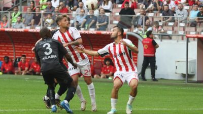SAMSUN (AA) – 17. dakika Samsunspor’da Drongelen’in ara pasında ceza