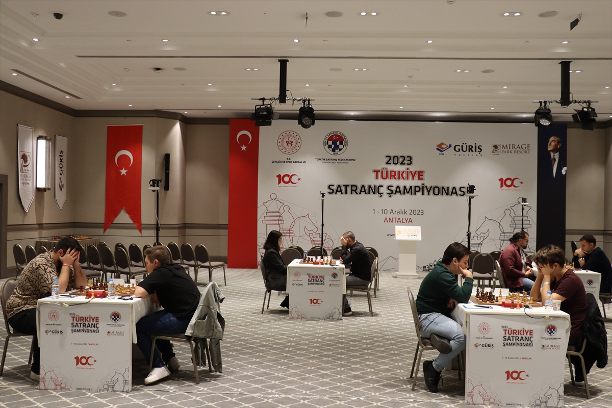 ANTALYA (AA) – Türkiye Satranç Federasyonu (TSF) tarafından düzenlenen Türkiye