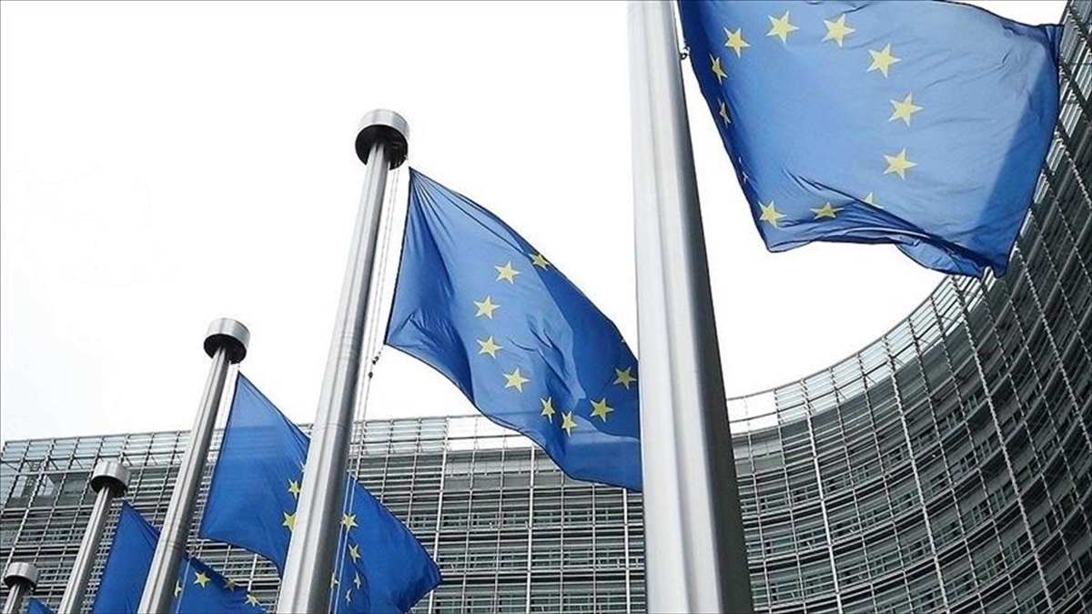 BRÜKSEL (AA) – Varhelyi, Brüksel’de düzenlenen AB-Bosna Hersek Yüksek Düzeyli
