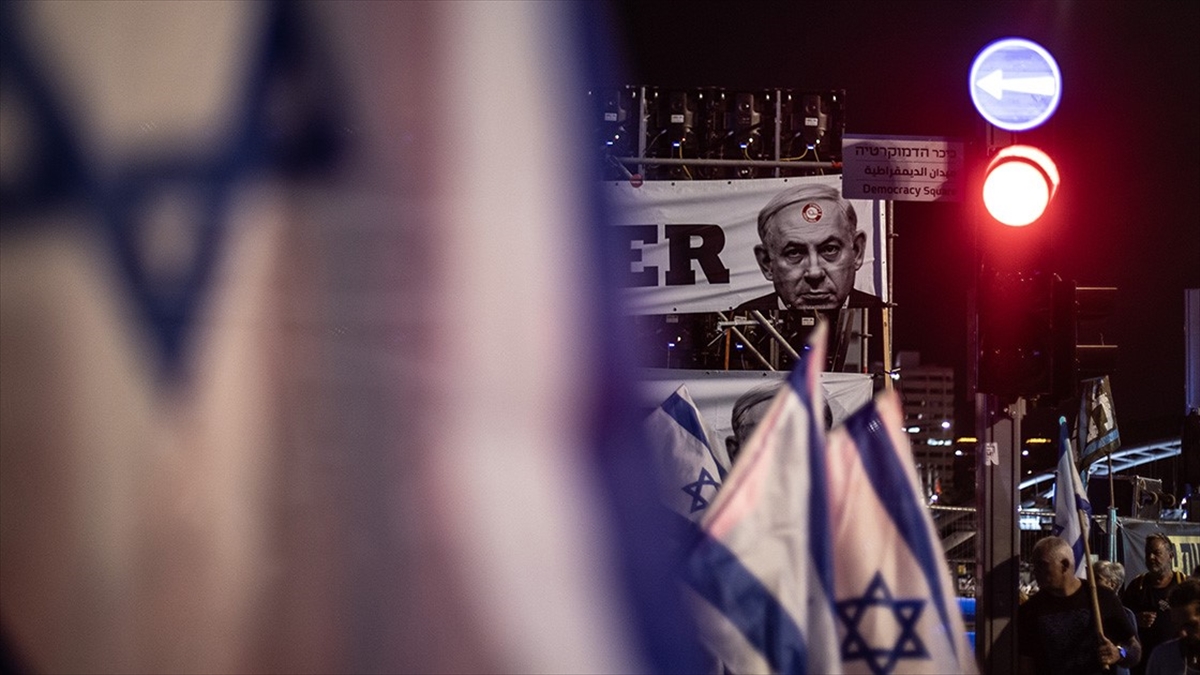 İsrail'de Binyamin Netanyahu öncülüğündeki "ülke tarihinin en sağcı" hükümeti, geçen