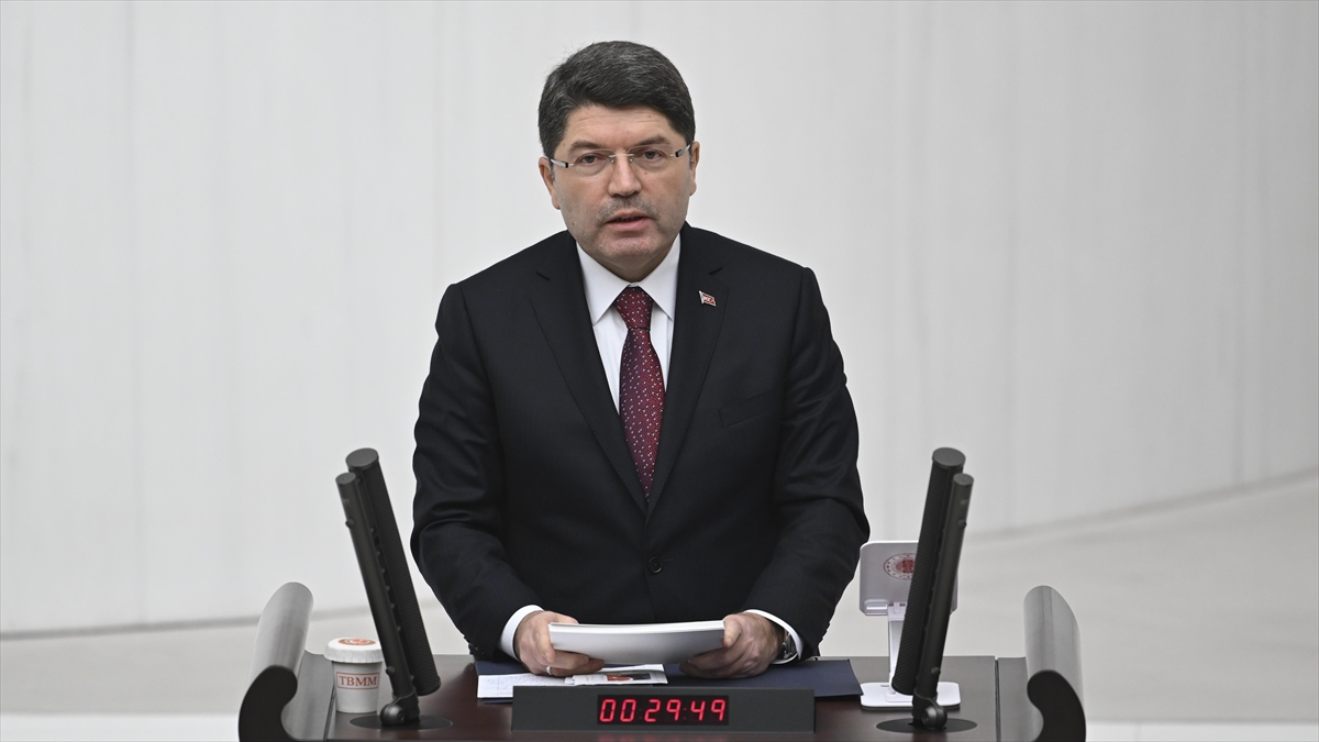 Adalet Bakanı Yılmaz Tunç, "Yeni dönemde kuşatıcı, temel hak ve