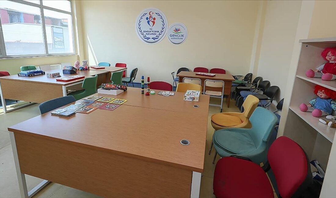 Adalet Bakanlığından icra yoluyla çocuk teslimine son veren uygulamayla ilgili rehber Adalet Bakanı Yılmaz Tunç, 90 yıllık icra yoluyla çocuk teslimine