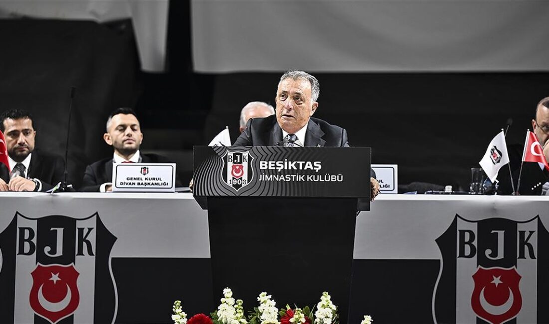 Beşiktaş Kulübü Başkanı Ahmet Nur Çebi, "Cumhuriyet'in 100. yılı kutlu