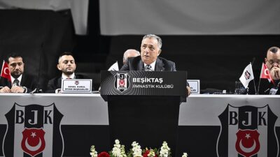 Beşiktaş Kulübü Başkanı Ahmet Nur Çebi, "Cumhuriyet'in 100. yılı kutlu