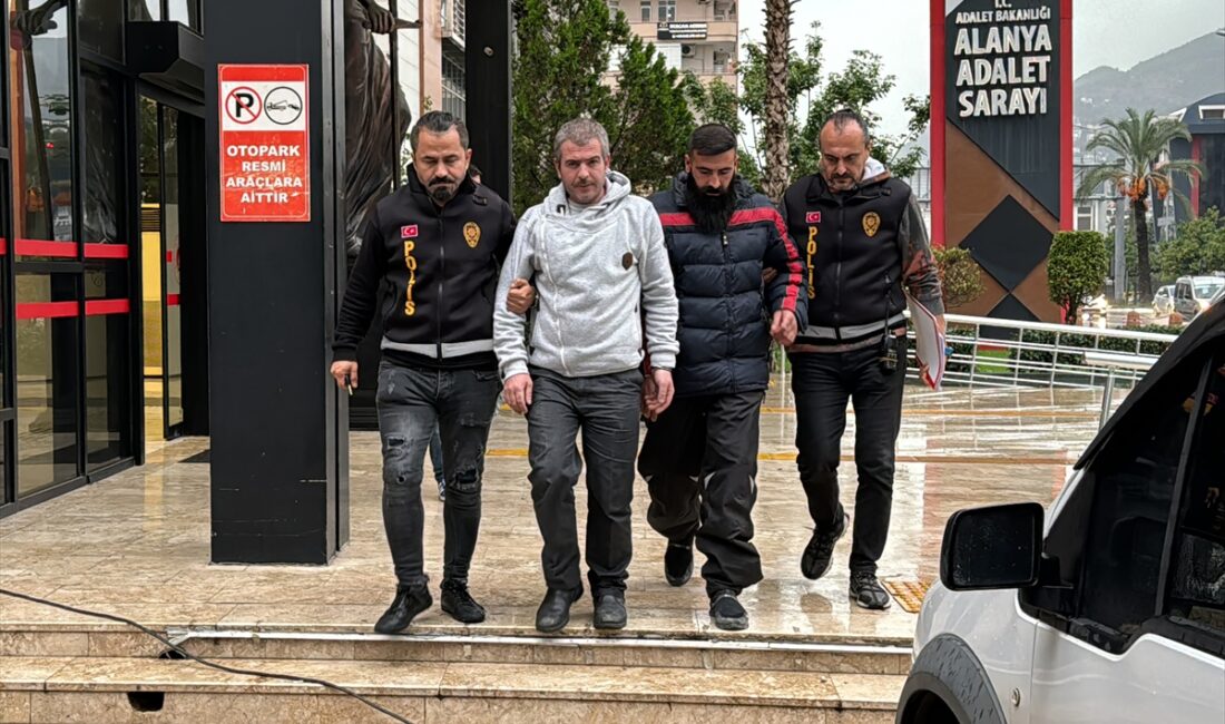 ANTALYA (AA) – Antalya'nın Alanya ilçesinde çeşitli suçlardan haklarında kesinleşmiş