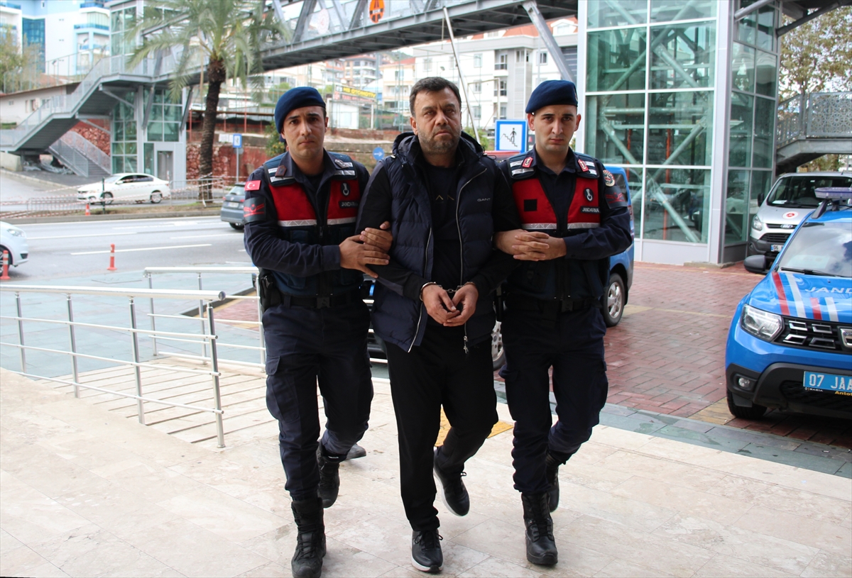ANTALYA (AA) – Antalya'nın Alanya ilçesinde anne ile 2 yaşındaki