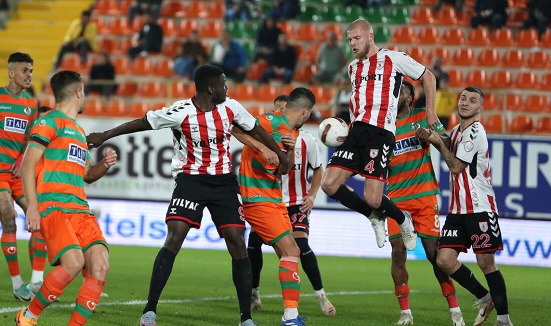 Trendyol Süper Lig'in 18. haftasında Corendon Alanyaspor, Yılport Samsunspor'u 3-1