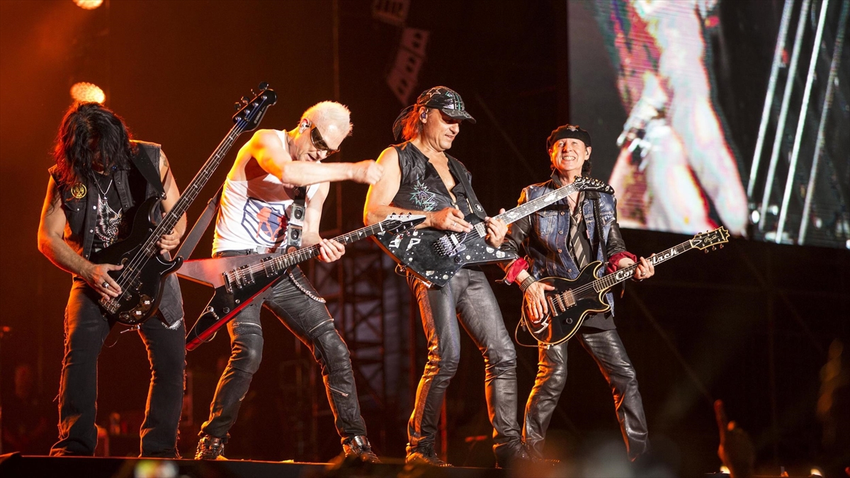 Dünyaca ünlü rock grubu Scorpions, çok sevilen "Love at First