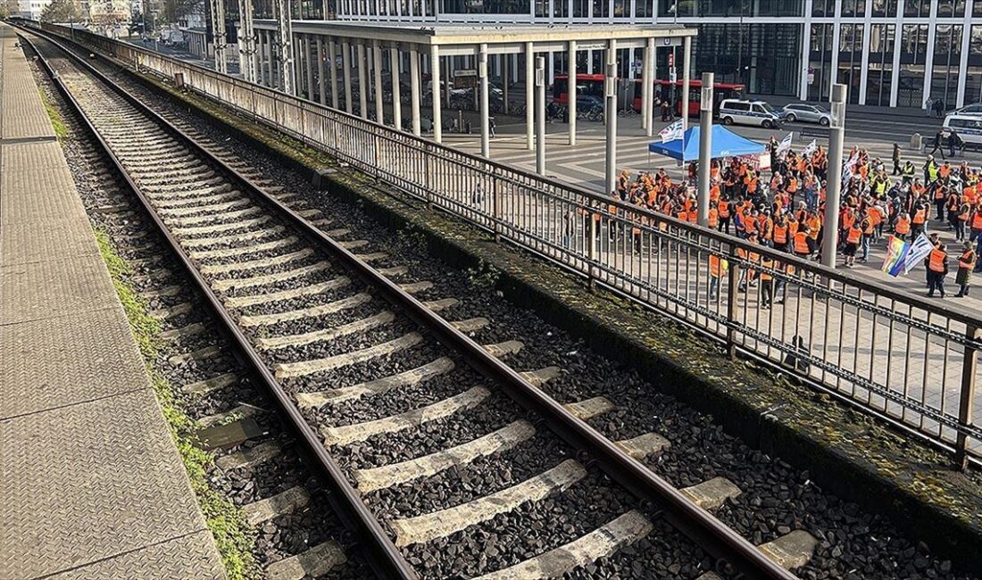 Alman Makinistler Sendikası (GDL), Alman Demiryolları (Deutsche Bahn) ve diğer