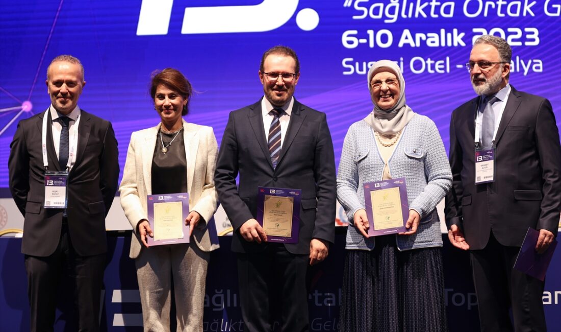 - "2050'de nüfusun yüzde 20'si 65 yaş üstünde olan bir