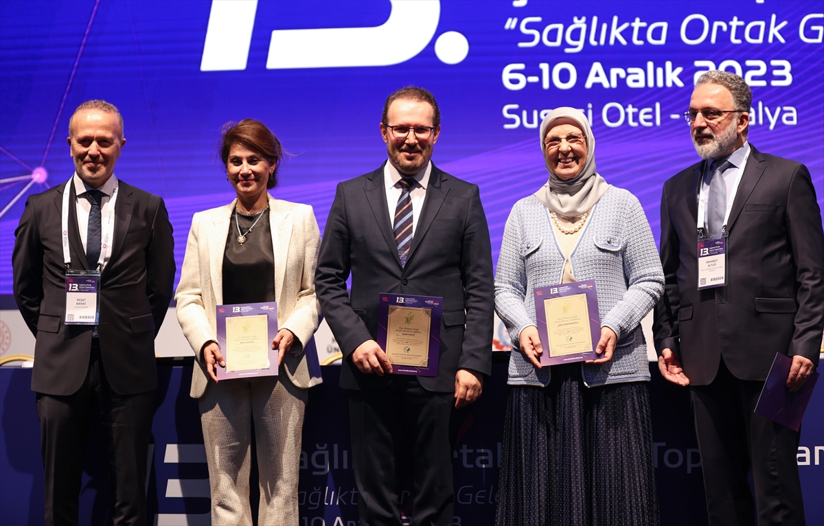- "2050'de nüfusun yüzde 20'si 65 yaş üstünde olan bir