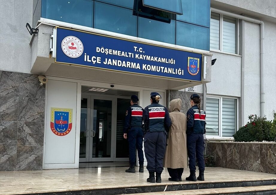 ANTALYA (AA) – Antalya'nın Döşemealtı ilçesinde 42 yıl kesinleşmiş hapis