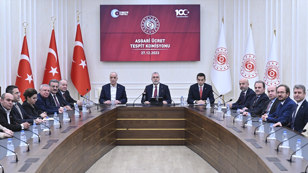 Çalışma ve Sosyal Güvenlik Bakanı Vedat Işıkhan, asgari ücretin 2024